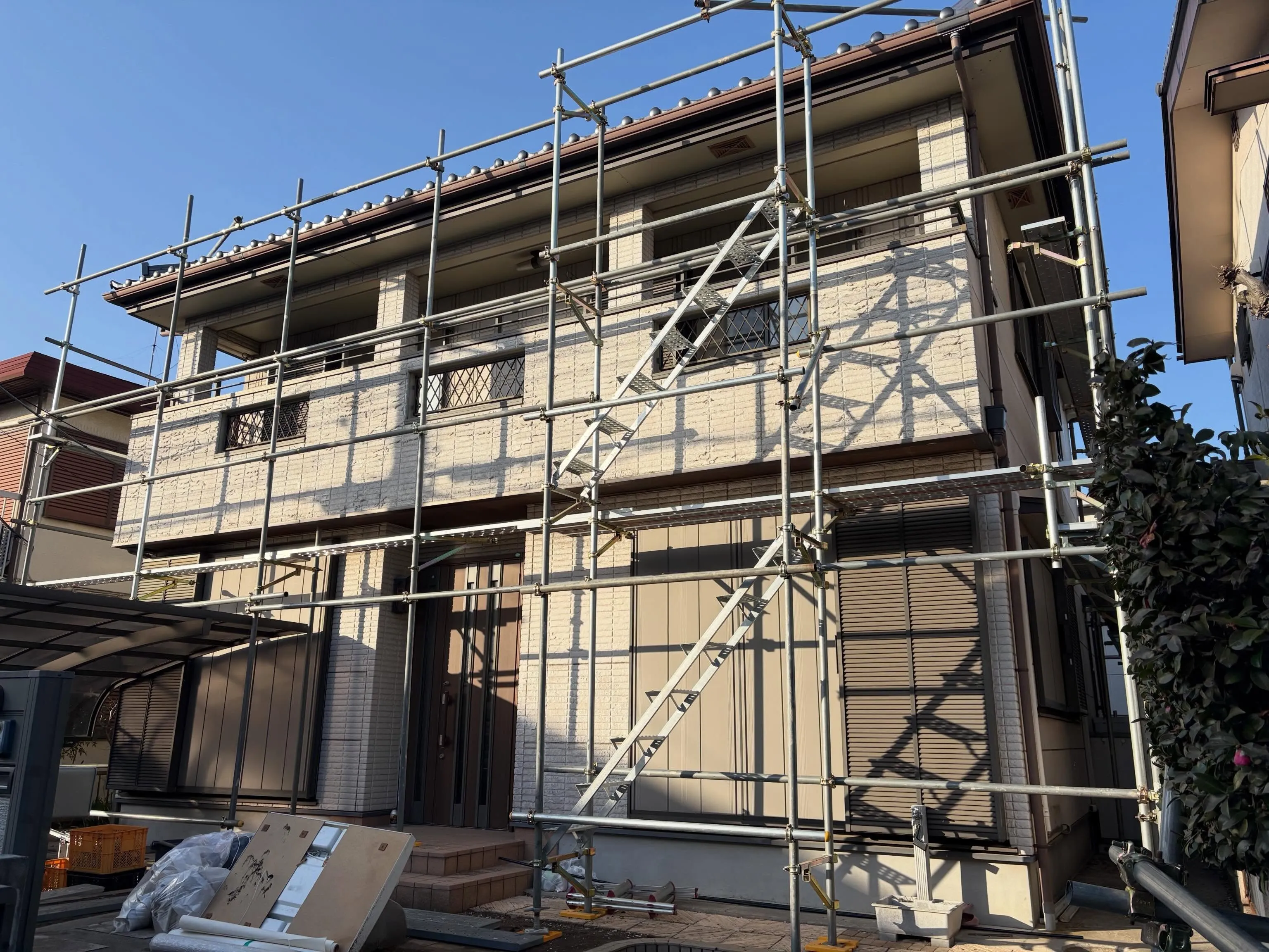 足場・外壁塗装工事🏠